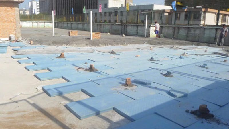 防水涂料批发价揭秘：一桶多少钱的真相**